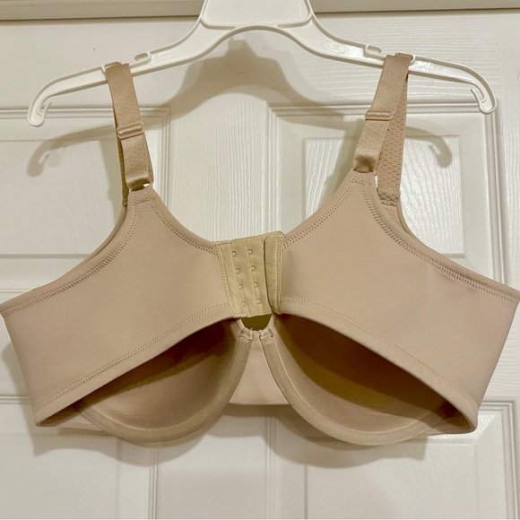 Vanity Fair Full Figure Beauty Back Smoothing Bra, Beige Size 42D - Picture 5 of 12